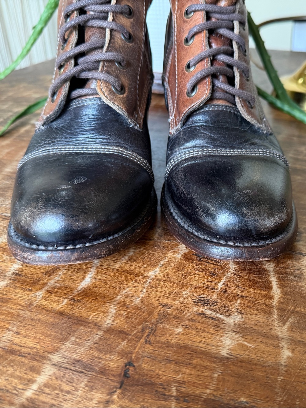 Bed Stu Judgement Two-Tone Brown/Black Leather Lace-Up Heeled Boots 9 - Picture 11 of 15